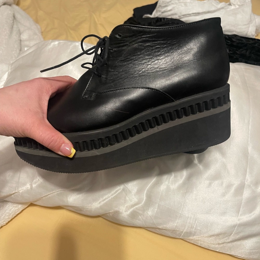 Robert Clergerie Black Leather Platform Lace-Up Loafers - Picture 9 of 9
